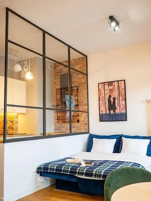 Chic Apartment In Historic Koneser Area Warsaw 0*,