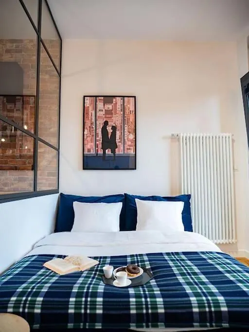 Chic Apartment In Historic Koneser Area Warsaw