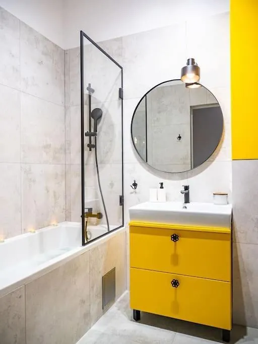 Chic Apartment In Historic Koneser Area Warsaw