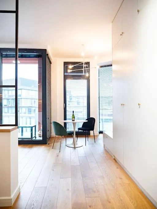 Chic Apartment In Historic Koneser Area Warsaw