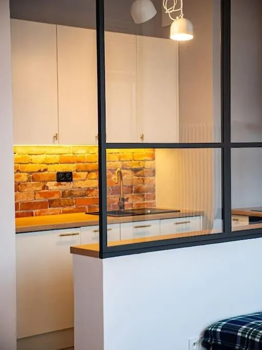 Chic Apartment In Historic Koneser Area Warsaw Poland